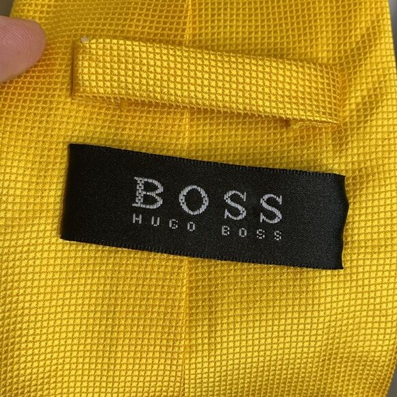 Hugo Boss, Albert Nipon, Exerstuff Bundle of 3 Silk Ties (Blue Yellow Shades) - Picture 8 of 14